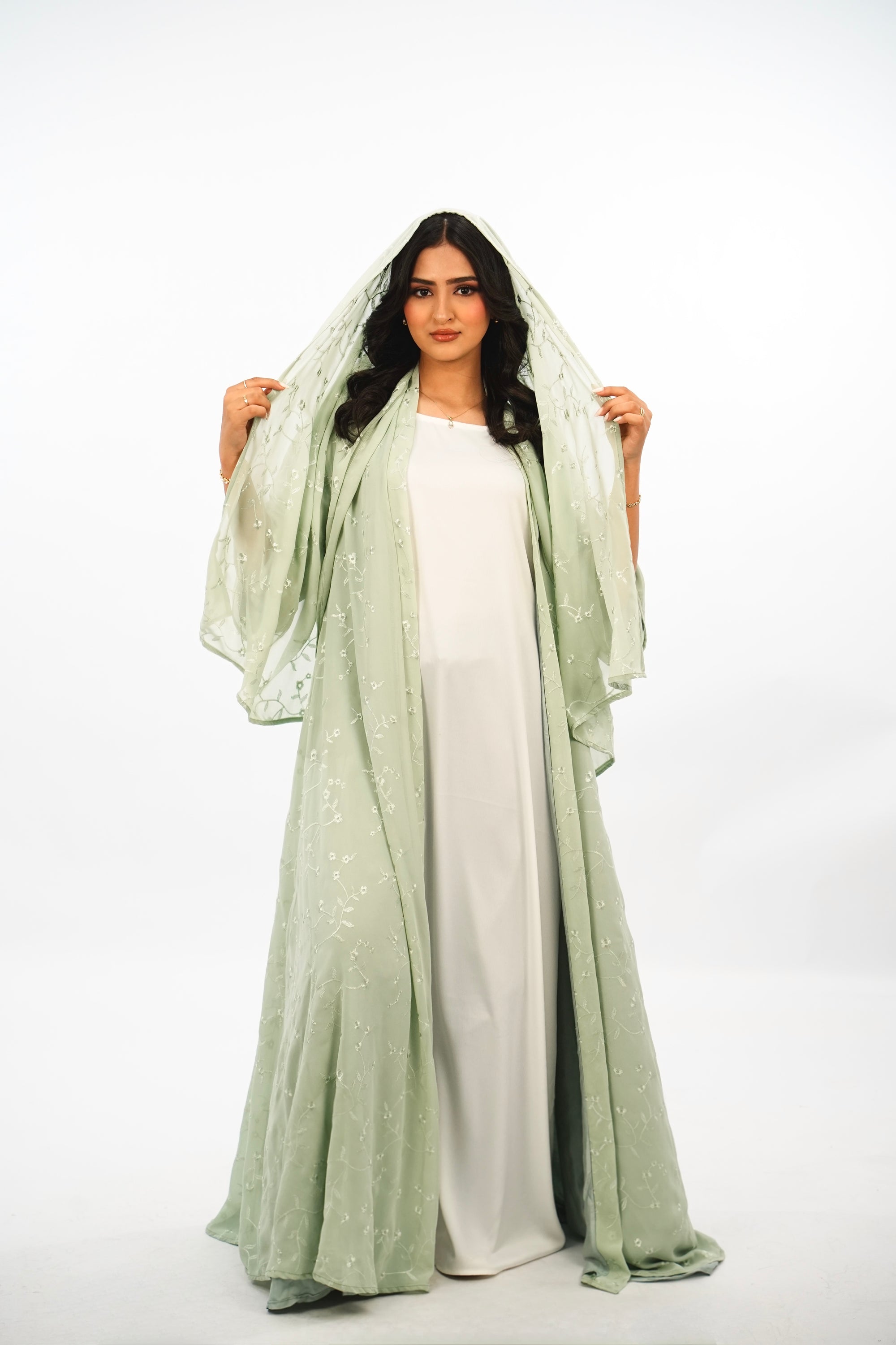 PISTACIA - Abaya avec foulard