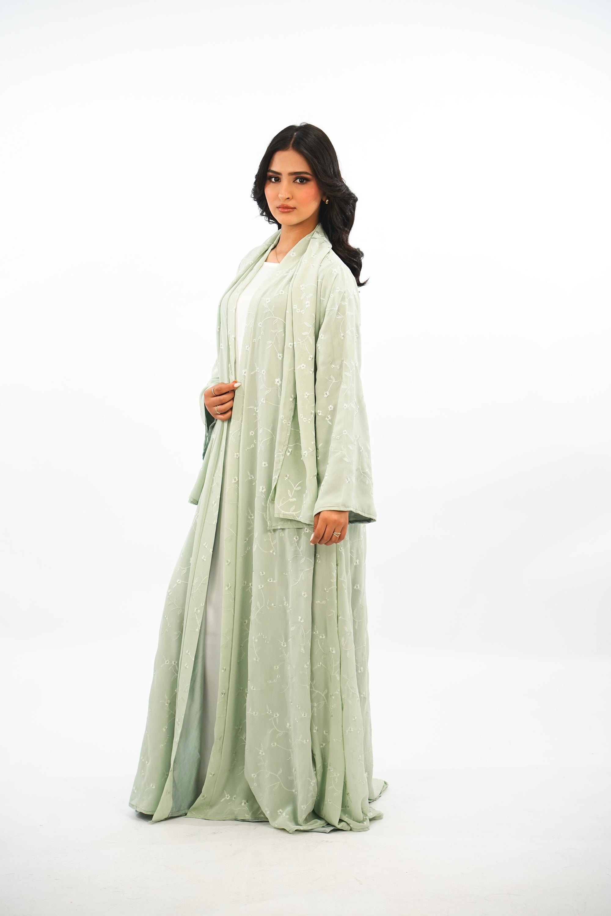 PISTACIA - Abaya avec foulard